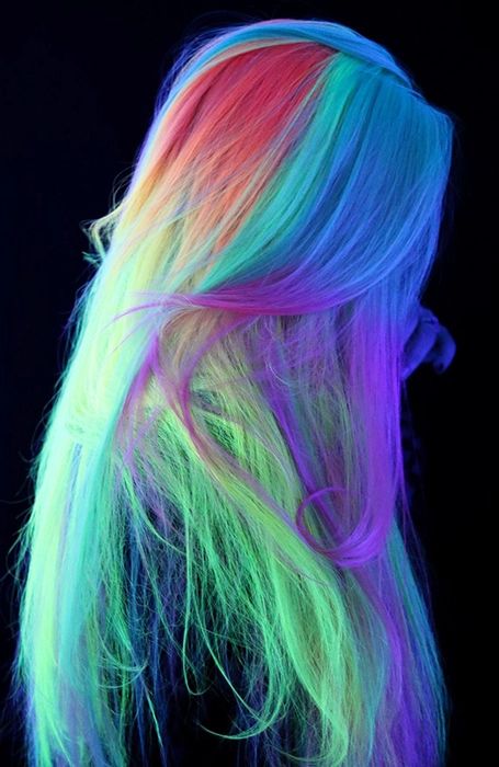 15 Cool Rainbow Hair Color Ideas For Festival Goers - The Trend Spotter