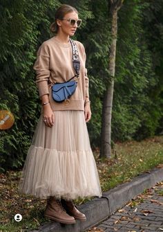 Layering Street Style, Tutu En Tulle, Tulle Skirts Outfit, Cold Fashion, Best Winter Outfits, Fashion Fails, The Met Gala, Cooler Look, Over 50 Womens Fashion