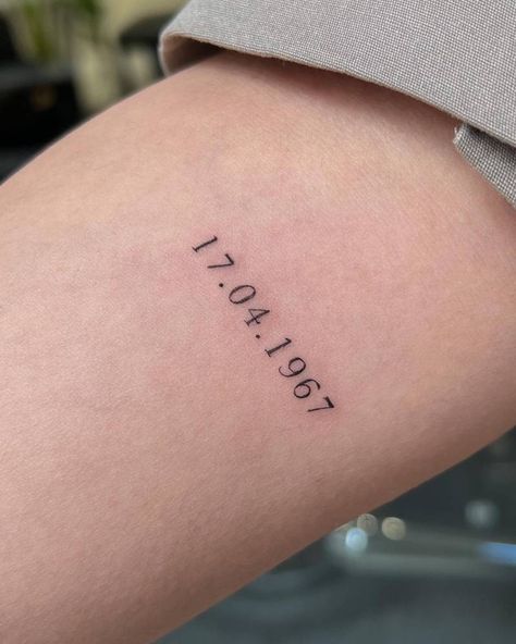 Tattoo Of Date Of Birth, Tattoo Fonts Cursive Numbers, Tiny Date Tattoos For Women, Mom Birthday Tattoo Ideas, Matching Tattoos Numbers, Sons Birthday Tattoo Ideas, Date Stamp Tattoo, Roman Numeral Placement Tattoo, Marriage Date Tattoo