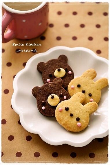 Bear cookies بيتي فور, Desserts Japonais, Kawaii Cookies, Kawaii Dessert, Bunny Cookies, Bear Cookies, Cute Baking, Japanese Sweets, Biscuit Cookies