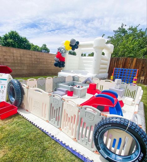 Race Car Bounce House, Indoor Bounce House Party Birthday, Bounce House Birthday Party Ideas, Inflatable House, Indoor Bounce House, Bounce House Birthday Party, White Bounce House, Bounce House Birthday, Racing Birthday