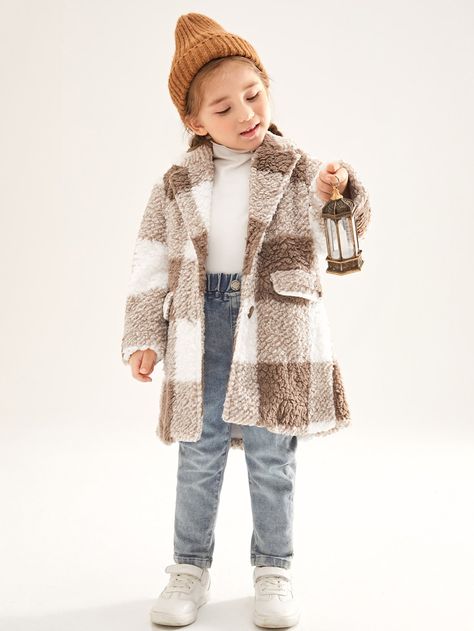 Fall Outfits For Toddler Girl, Girls Winter Outfits Kids, Kids Winter Fashion Girl, Toddler Winter Clothes, Preppy Kids Outfits, Toddler Birthday Outfit, Checkered Outfit, Girls Winter Outfits, Toddler Coats Girl