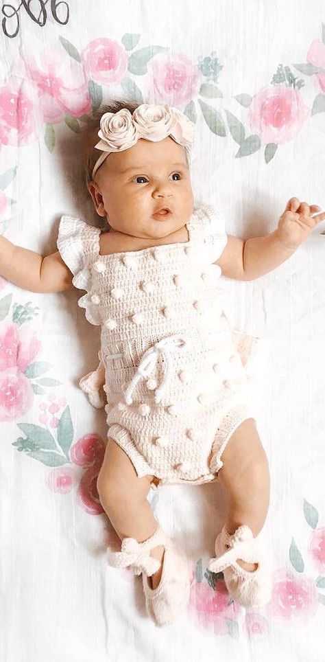 Diy Crochet Newborn Outfits, Newborn Crochet Romper Pattern Free, Free Baby Romper Crochet Pattern, Baby Outfit Crochet Pattern, Crochet Baby Girl Dress Newborns, Crochet Newborn Onesie, Crochet Baby Girl Romper Free Pattern, Crochet For Newborn Girl, Newborn Crochet Dress Pattern Free