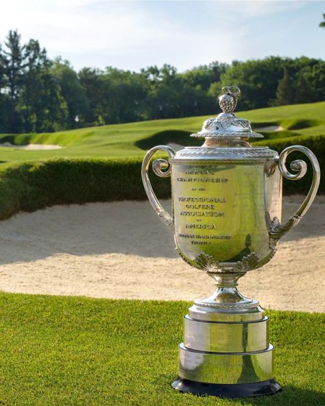 The PGA Championship starts today at Oak Hill CC! Who do you think will be top of the board after round 1? 🏌️ cc: @pga #trendygolf #pga #golf #major #pgachampionship #oakhill #golfcourse #golffashion #trophy #usa #justinthomas #championship Ivy University, Hickory Golf, Golf Trophy, Golf Championship, Golf Trophies, Trendy Golf, Golf Pga, Justin Thomas, Vision Board Images