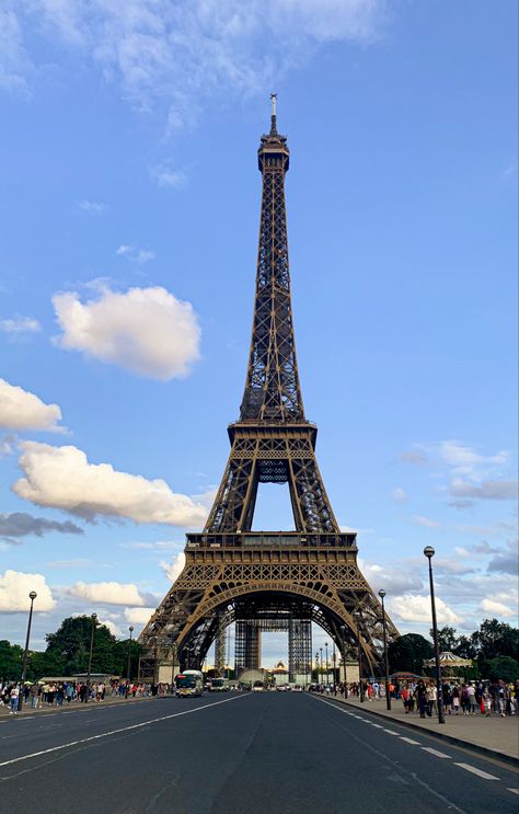 Paris Effil Tower Pictures, Ifal Tower, Efile Tower, Eiffel Tower Aesthetic, Eiffel Tower Pictures, Bridge Wallpaper, Paris France Eiffel Tower, Paris Tower, Tower City