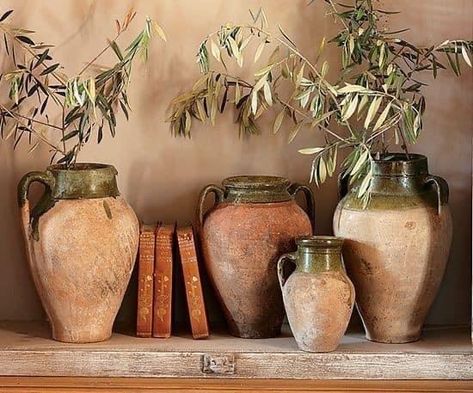 L Living Room, Anthropologie Decor, Vintage Terracotta Pots, Pots Kitchen, Unfitted Kitchen, Beauty Plan, Hallway Inspiration, Long Walls, Ceramic Flower Pots