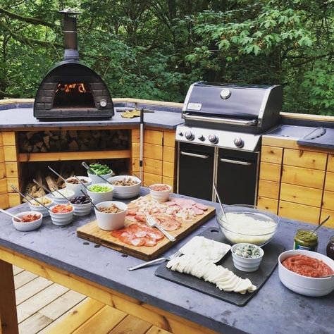 #pizzaoven #chefmode #cook #woodfiredoven #outdoordesign #luxurygifts #luxurygoods #patiodesign #outdoorliving #outdoorkitchen #authenticpizzaovens #woodoven #woodburningoven #outdooroven #outdoorcooking #patio #patiolife #fireplace #hardscape #patioandpizza Grill On Deck, Wood Fire Oven, Mobile Pizza Oven, Authentic Pizza, Fire Oven, Oven Black, Wood Burning Oven, Wood Oven, Outdoor Oven