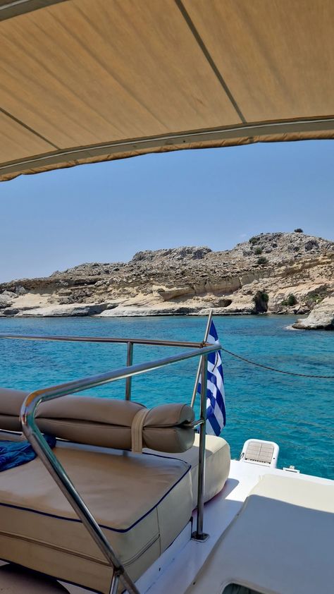 Mykonos Boat Trip, Athens Beach, Luxury Greece, Aesthetic Sea, Travel Pictures Poses, Greece Vacation, Yacht Life, Jetski, Mykonos Greece