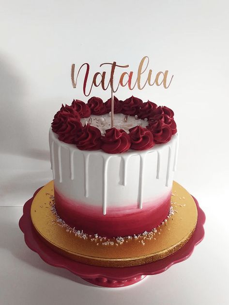 Images Of Cakes For Birthday, Cakes Simple Decoration, Simple Easy Cake Decorating, Rosette Drip Cake, Birthday Cake For Her Elegant, Pretty Cake Designs Birthday, 1 Kg Cake Designs For Birthday, Cool Cake Designs Creative, White And Red Cake Birthdays