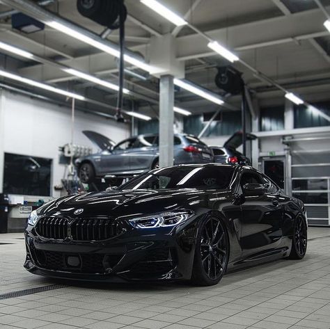 Bmw M850i, E60 Bmw, Carros Bmw, Luxury Boat, Bmw Classic Cars, Bmw Classic, Bmw Series, Best Luxury Cars, Ferrari 458