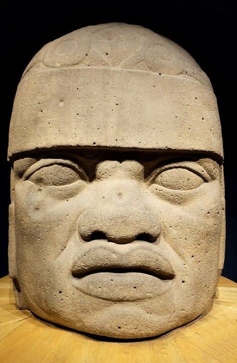 Olmec Head Weird Old Photos, Aztec Warrior Tattoo, Inca Empire, Aztec Warrior, Head Statue, Warrior Tattoo, Ancient Aliens, San Lorenzo, First Nations