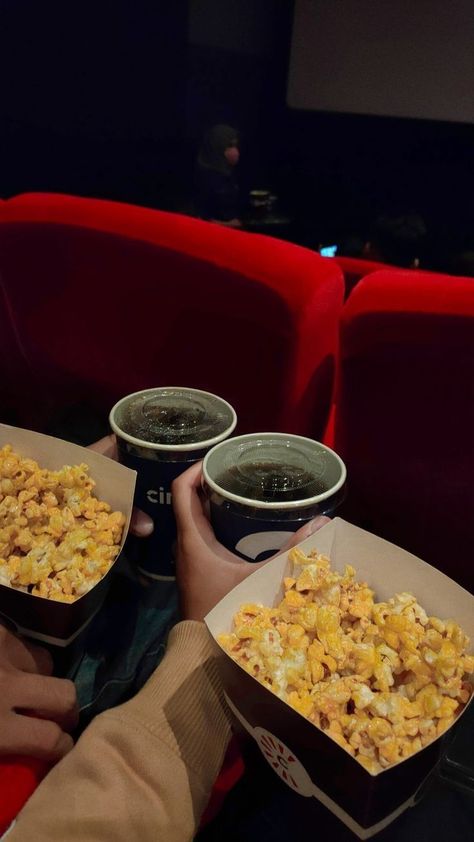 Me and my friend! Cinema Date, Cute Date Ideas, 사진 촬영 포즈, Cute Couple Selfies, Snap Food, Instagram Photo Inspiration, Food Snapchat, Movie Theater, Cute Couple Pictures