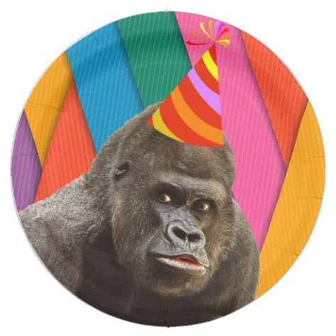 Gorilla Birthday Party, Cat Cake Pops, Circus Party Games, Party Like An Animal, Surprise Birthday Party Ideas, Godzilla Vs King Kong, Paper Plate Animals, Beach Invitations, Gorilla Tag