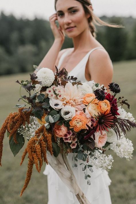 rust wedding color bohemian succulents cacti with herbs and flowers Autumn Wedding Colours, Vintage Bridal Bouquet, Orange Bouquets, Wedding Color Trends, Fall Wedding Bouquets, Fall Wedding Flowers, Orange Wedding, Fall Wedding Colors, Wedding Color Palette