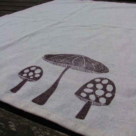 Mushroom Kitchen Towel Lino Cut Block Print by stolenmoments, $16.00 Unique Hostess Gifts, Mushroom Tea, Foto Transfer, Lino Art, Fabric Stamping, Printed Tea Towel, Stamp Printing, Linen Tea Towel, Antique Linens