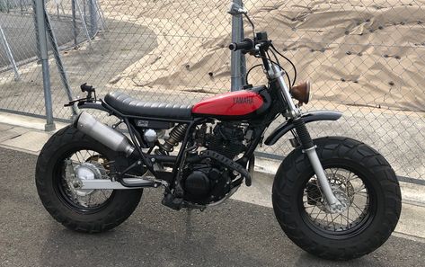 "Fat Boy" Yamaha TW125 Scrambler by Candy MC Honda Tmx 125 Scrambler, Modified Scrambler Bike, Yamaha Tw 125, Beach Farm, Cg125 Scrambler, Beach Bikes, Scrambler Sixty2, Yamaha Tw200 Scrambler, Tw 125