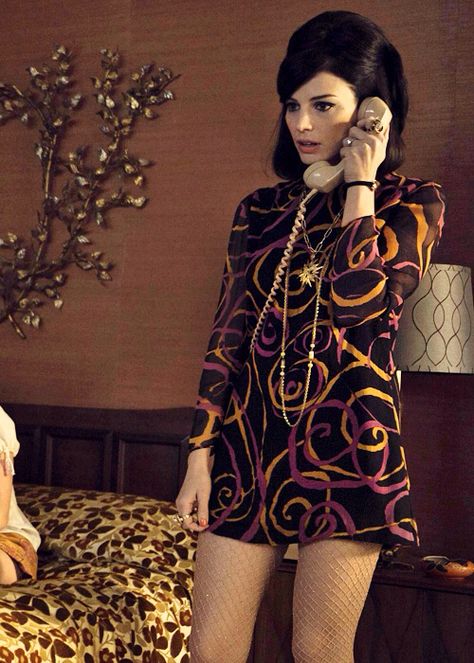 Megan draper Men Dress Outfits, Megan Draper, 70s Mode, 60’s Fashion, Jessica Pare, Fashion 60s, Mad Men Dresses, Style Hippy, Mode Retro