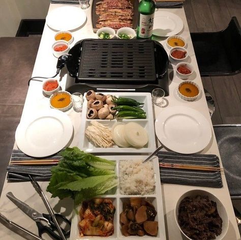 Korean Bbq At Home, Korean Food Side Dishes, Best Korean Food, Korean Side Dishes, Korean Bbq, Food Is Fuel, Bbq Recipes, Korean Food, Food Cravings