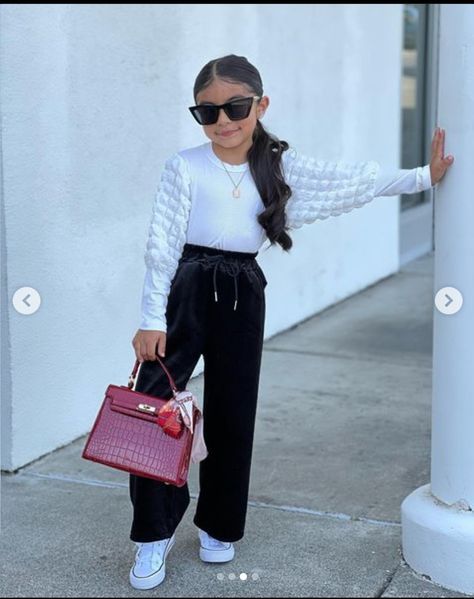 Rich Outfits, Daughter Outfits, Old Outfits, Quick Outfits, Smart Casual Outfit, Kids Boutique, Tween Outfits, Children's Boutique, White Wedding Dresses