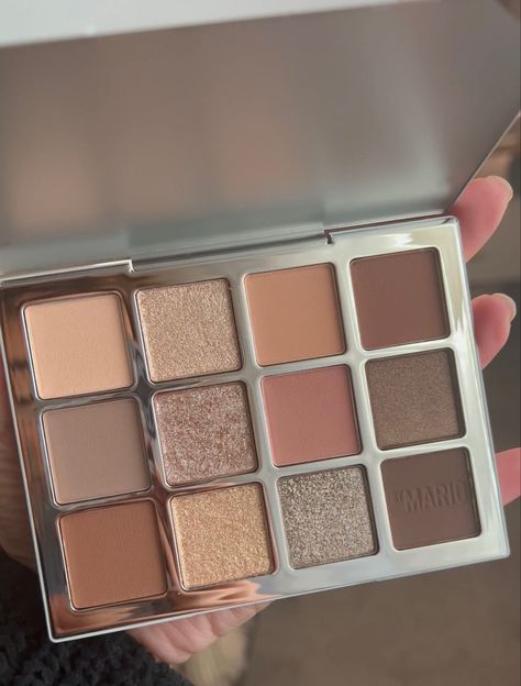 Makeup By Mario Ethereal Eyes Eyeshadow Palette, Eyeshadow Makeup Palette, Natural Makeup Palette, Neutral Makeup Palette, Cool Eyeshadow Palette, Makeup By Mario Eyeshadow Palette, Makeup By Mario Aesthetic, Best Neutral Eyeshadow Palette, Make Up By Mario Palette Looks