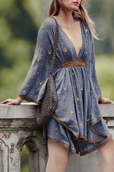 Plunging Neck Kimono Sleeve Contrasting Dress PURPLE: Bohemian Dresses | ZAFUL Stile Hippie Chic, Diy Sy, Silver Sequin Dress, Estilo Hippy, Mode Hippie, Estilo Hippie, Mode Boho, 자수 디자인, Pusheen