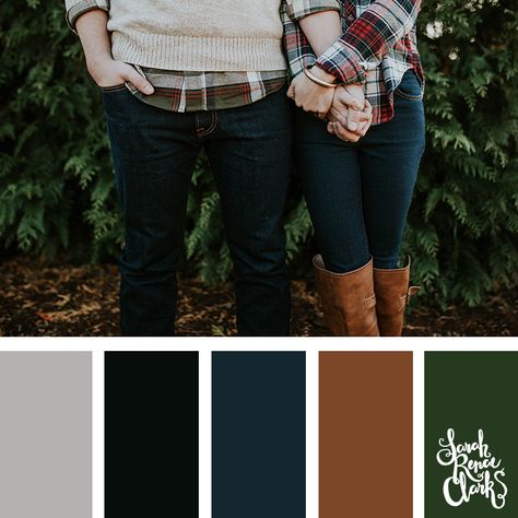 Warm hues // Winter Color Schemes // Click for more winter color combinations, mood boards and seasonal color palettes at http://sarahrenaeclark.com #color #colorscheme #colorinspiration Picture Color Schemes, Family Photo Colors, Winter Family Photos, Fall Family Photo Outfits, Winter Color Palette, Family Photoshoot Outfits, Color Catalog, Fall Family Pictures, Family Coloring