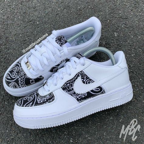 Follow for more Air Force 1's Custom: #customairforceone #customnike #airforce1custom #customairforce1 Bandana Air Force Ones, Black Af1, White Af1, Custom Bandana, White Nike Air Force 1, White Nike Air Force, Custom Jordans, White Air Force 1, Custom Af1