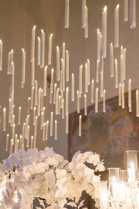 Trending: The Magical Ambiance of Floating Candles White Floating Candles, Romantic Settings, Small Wedding Cakes, Modern Minimalist Wedding, Goth Wedding, Lakeside Wedding, Floating Flowers, The Lane, Cute Wedding Ideas