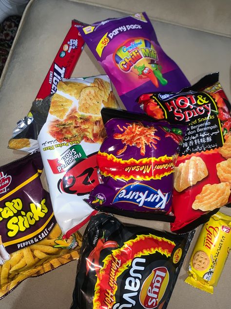 Pakistani Snacks, Meaningful Baby Names, South Asian Aesthetic, Pakistani Culture, Asian Aesthetic, Desi Love, Pakistan Zindabad, Cats Photos, Blink Book