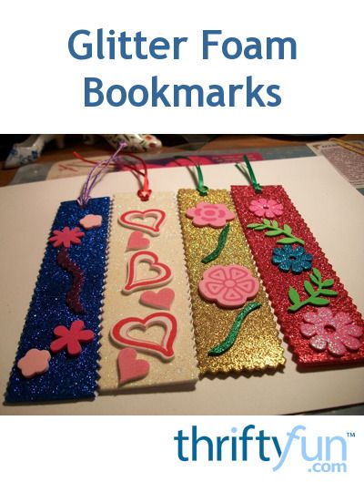 Glittery sheet craft foam is a good choice for making decorative bookmarks. Vary them up with the accents you add. This is a guide about glitter foam bookmarks. Things To Do With Foam Sheets, Crafts With Glitter Paper, Crafts Using Foam Sheets, Craft With Foam Sheets, Crafts With Foam Sheets, Glitter Foam Sheet Crafts Diy, Foam Bookmarks, Foam Crafts For Kids, Foam Art Projects