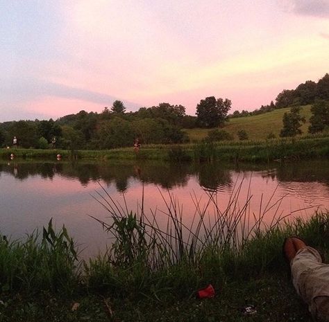 #pond. #sunset. #fishing. #relaxing Fishing Pond Ideas, Aesthetic Pond, Fishing Landscape, Big Pond, Fishing Pond, Farm Pond, Summer 2025, Farm Design, Small Ponds