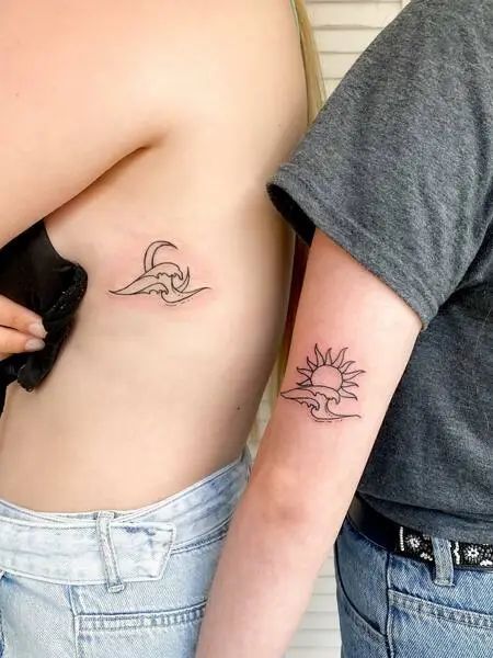 Best Friend Sun Moon And Wave Tattoos Best Friend Sun Moon Tattoo, Friendship Wave Tattoos, Matching Best Friend Tattoos Sun And Moon, Sun And Moon Wave Tattoo Matching, Best Friend Tattoos Waves, Tato Set Couple, Sun Moon And Waves Tattoo, Sun And Moon With Waves Tattoo, Couple Wave Tattoo