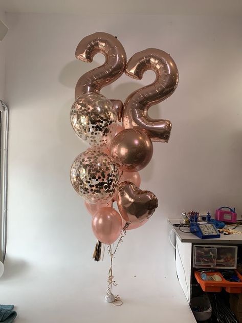 Birthday Decorations 22 Years, 25 Birthday Balloons Decoration, 22birthday Ideas, Happy Birthday 22 Years, Simple Balloon Bouquet, 22 Birthday Balloons, Aesthetic Birthday Decoration Ideas, 22 Birthday Aesthetic, 21 Birthday Balloons