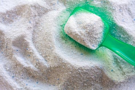 6 Reasons to Add Borax to Your Wash Loads Borax Laundry, Towels Smell, Detergent Powder, Laundry Booster, Natural Cleaning Recipes, Diy Towels, Clean Towels, Natural Cleaners, Household Cleaning Tips