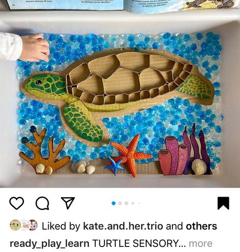 Sea Turtle Project For School, Turtle Art Kids, Kida Disney, Ocean Projects, Earth Day Projects, Carnival Of The Animals, Recycled Art Projects, Sea Crafts, Ocean Crafts