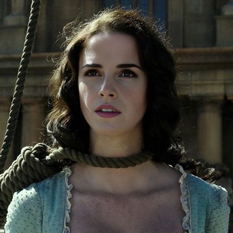 Pirate Face Claim, Carina Smyth, Pirate Face, Girls Attire, Kaya Scodelario, Frankenstein's Monster, Disney Aesthetic, The Fam, Good Movies To Watch