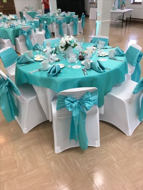 Light Teal Quinceanera Theme, Turquoise Table Decorations, Teal White And Silver Party Decorations, Turquoise Centerpiece Ideas, Turquoise Theme Wedding, Turquoise Decorations Party, Aqua Quinceanera Decorations, Turquoise Wedding Theme Ideas, Turquoise Party Decor