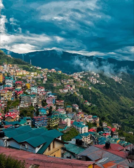 Mesmerising Shimla Shimla Photography, Shimla Aesthetic, Manali Travel, Monument In India, Jaipur Travel, India Nature, Kpop Dress, Shot Film, Graduation Stickers