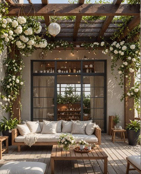 California Room, Casa Country, Modern Home Interior Design, Patio Garden Design, Patio Interior, Modern Houses Interior, Backyard Inspo, Dream House Exterior, Backyard Decor