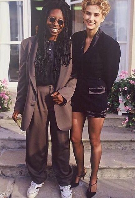 Whoopie Goldberg 90s, Demi Moore 90s Style, Whoopi Goldberg 80s, Whoopi Goldberg 90s, Ghost Demi Moore, Whoopi Goldberg Style, 90s Outfit Inspiration, Whoopi Goldberg, 90s Models