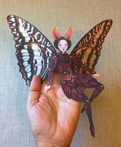 Fairy Puppet, Paper Doll Puppet, Custom Paper Dolls, Moth Fairy, Diy Puppet, Doll Design, Paper Puppets, Green Girl, Arte Inspo