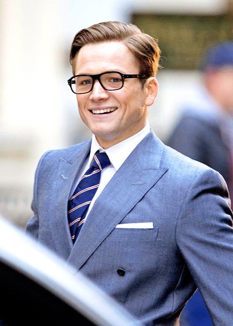 Kingsman Style, Kingsman Suits, Eggsy Kingsman, Long Hair And Beard, Taron Egerton Kingsman, Eggsy Unwin, Manners Maketh Man, Hair Styles For Men, Face Claims Male