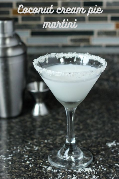 Creamy and coconutty with a shredded coconut rim, this coconut cream pie martini is the perfect sipping drink. It;s very simple, very strong, and not at all sweet. Coconut Martini, Coconut Cream Pie, Shredded Coconut, Coconut Cream, Mocktails, Drink Recipes, Fun Drinks, Martini, Coconut