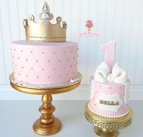 Princess Birthday Cake Buttercream, Disney Princess Cake Smash, First Birthday Princess Cake, Disney Princess Smash Cake, Princess Smash Cake 1st Birthday, Princess 1st Birthday Cake, Princess Smash Cake, Princess Smash Cakes, Princess First Birthday Party