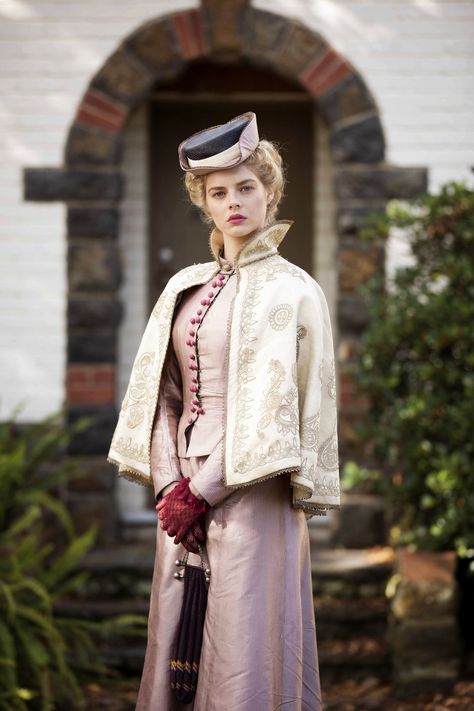 Samara Weaving Picnic At Hanging Rock, Period Drama Costumes, Samara Weaving, Picnic At Hanging Rock, Hanging Rock, Modern Costumes, Time Clothes, Fashion Themes, Costume Drama