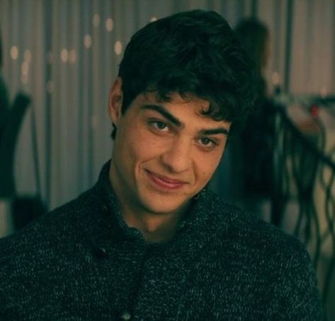 Jordan Fisher, Peter Kavinsky, Dreamy Eyes, Badass Girl, Peter K, Noah Centineo, Film Netflix, Lana Condor, Lara Jean