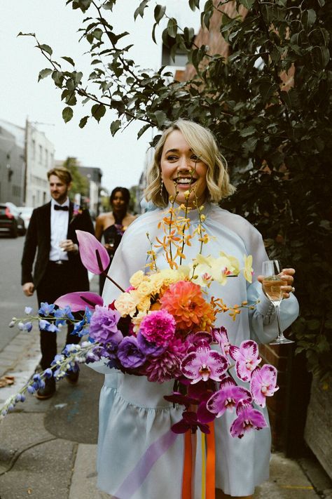 Modern Rose Bouquet, Rainbow Bridal Bouquet, Fun Wedding Flowers, Colourful Bride Bouquet, Wedding Bouquets Modern, Wedding Flowers Colourful, Waffle Wedding, Unique Wedding Bouquets, Unusual Wedding Bouquets