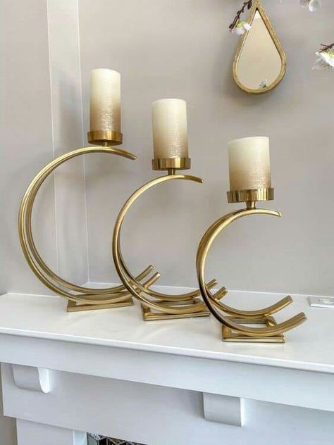 Stand Design Ideas, Circle Candle Holder, Wooden Candle Holder, Metal Candle Holder, Standing Candle Holders, Living Room Decor Inspiration, Metal Furniture Design, Home Entrance Decor, Candle Holder Decor