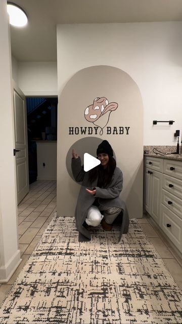 SHAYNA ALNWICK on Instagram: "DIY Photo Wall! 😍 Part 1! I’m wanted to make this photo wall for my friends baby shower and it’s cowgirl themed so this is what I came up with! I’m using @dixiebellepaint paint and products! AD The foam board is from @homedepot and the stencils are from @michaelsstores What do you think so far??? 💕 . . . #babyshower #babyshowerdecorations #babyshowerideas #diyprojects #easydiy #diyphotowall #photowall #partydecor #weddingdecor #birthdaydecor #diydecorations #dbpbrandambassador" Outlining Characters, How To Make Backdrop, Foam Board Diy, Foam Board Crafts, Diy Arch, Diy Photo Wall, Crafting Room, Baby Shower Pictures, Diy Photo Backdrop