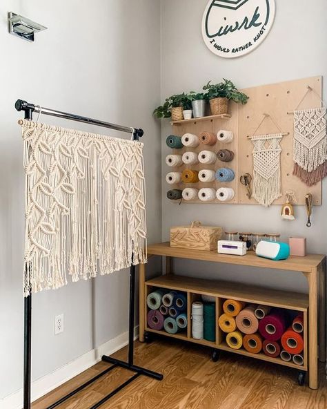 Macrame Craft Room, Macrame Studio Space, Macrame Workshop Ideas, Macrame Work Station Setup, Macrame Work Station Diy, Macrame Work Station, Macrame Studio, New Month New Goals, Simpul Makrame